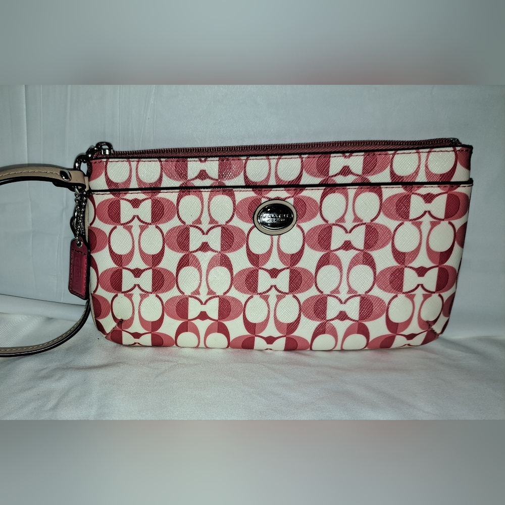 Coach🌷🌸 Multifunction Clutch/Wristlet/Mini Bag